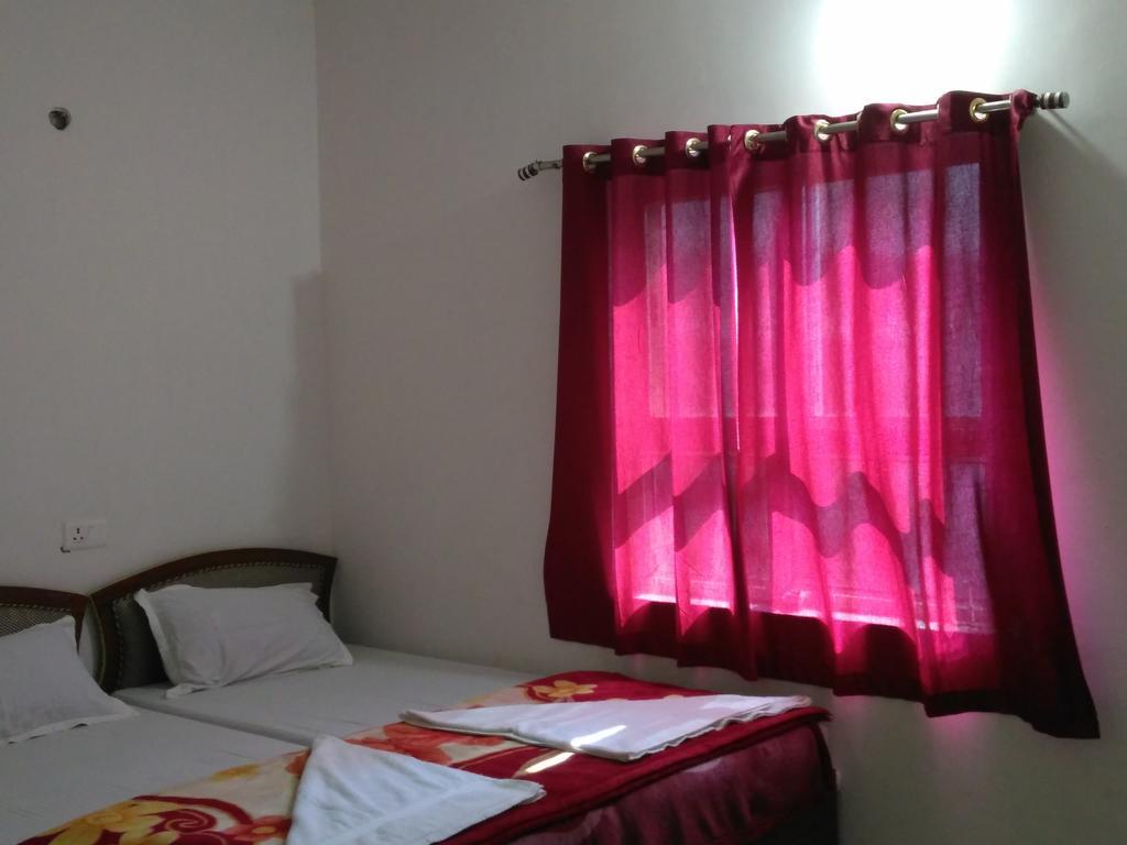 Rama Guest House بود جايا المظهر الخارجي الصورة