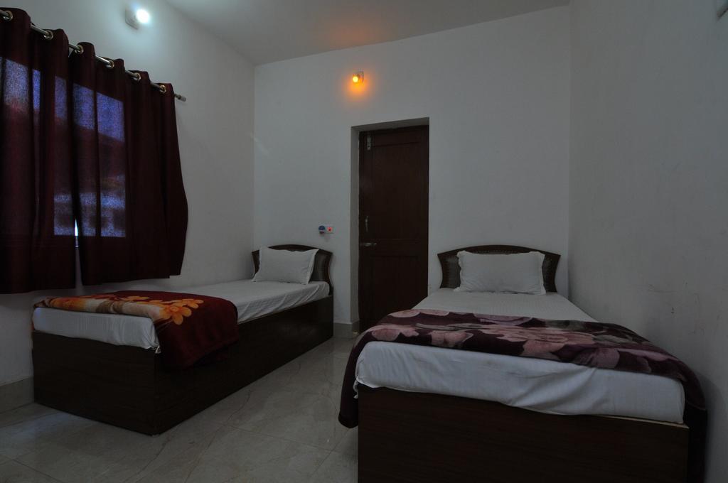 Rama Guest House بود جايا الغرفة الصورة